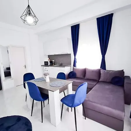 Blue Sky Apartament * Năvodari